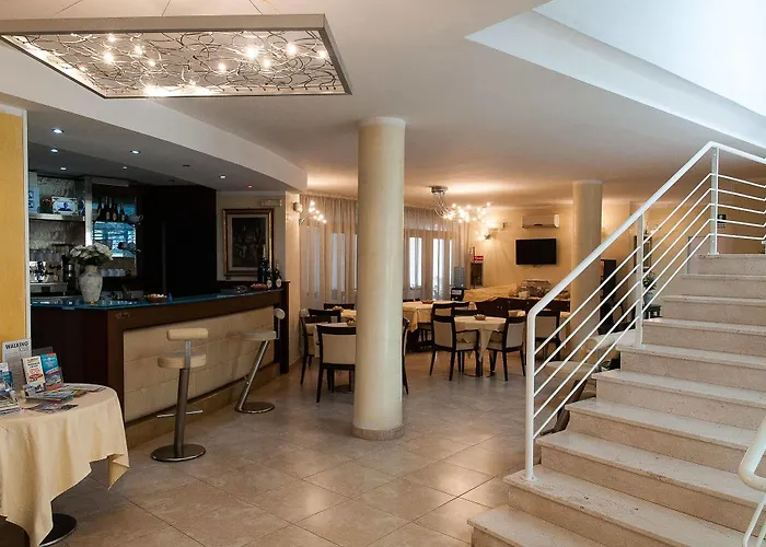 Hotel Demar