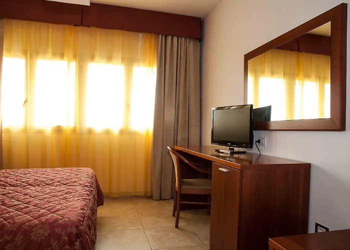 Demar Hotel 3*